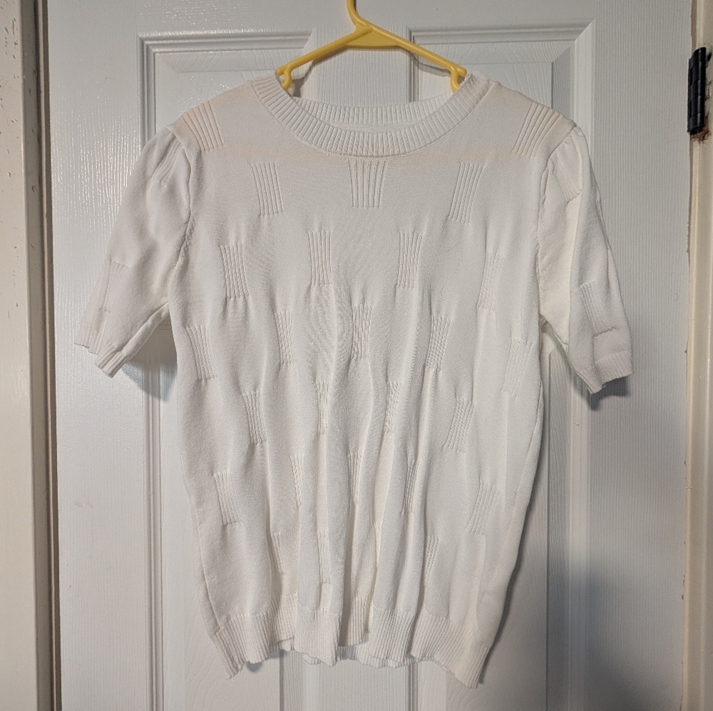 Elegant White Textured Women's Top